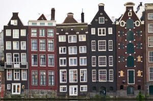 Innovative Performance Management Beyond Traditional Metrics