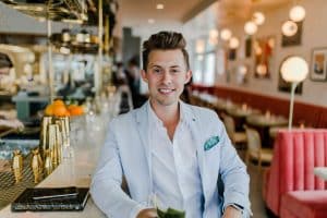 Professional Networking in the Digital Transformation Era