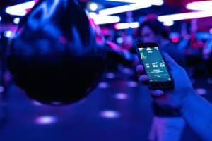 Professional Networking in Virtual Reality Environments