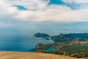 The ultimate guide to responsible tourism practices
